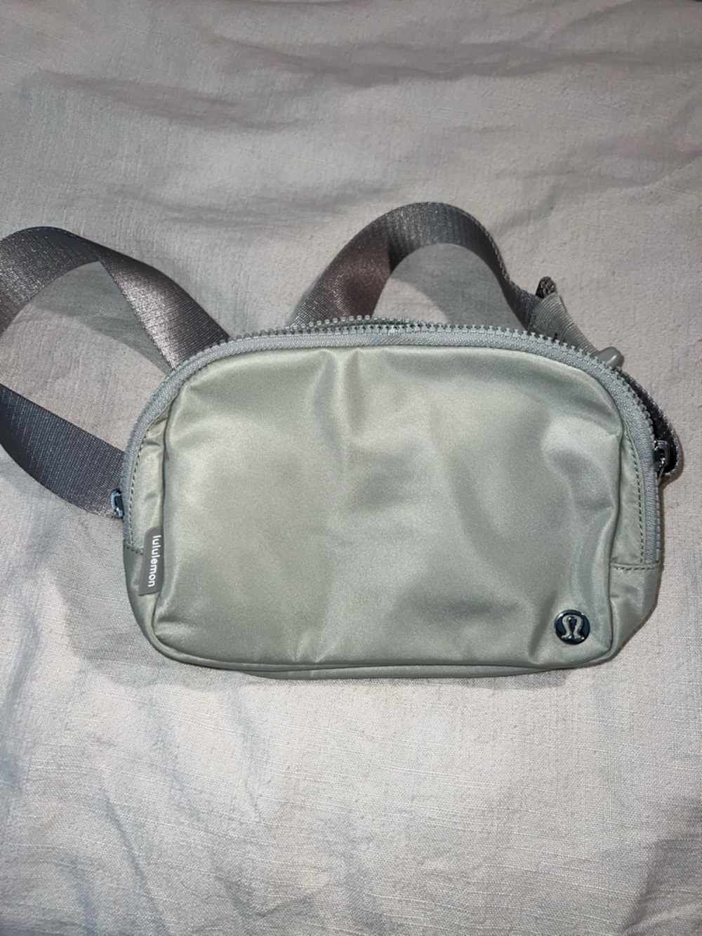 lululemon athletica belt bag